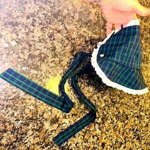 The Beaufort Bonnet navy/green plaid Bonnet size Small VGUC - perfect Christmas